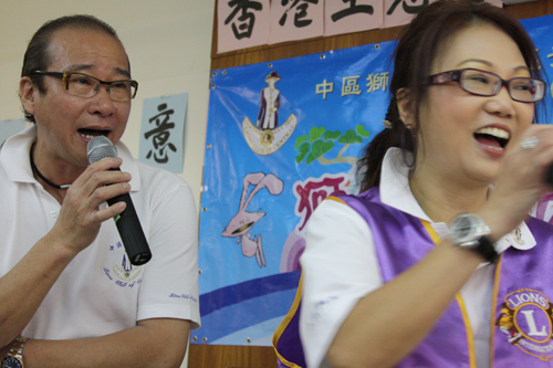 Mid-Autumn Festival Elderly Service (September 2009)